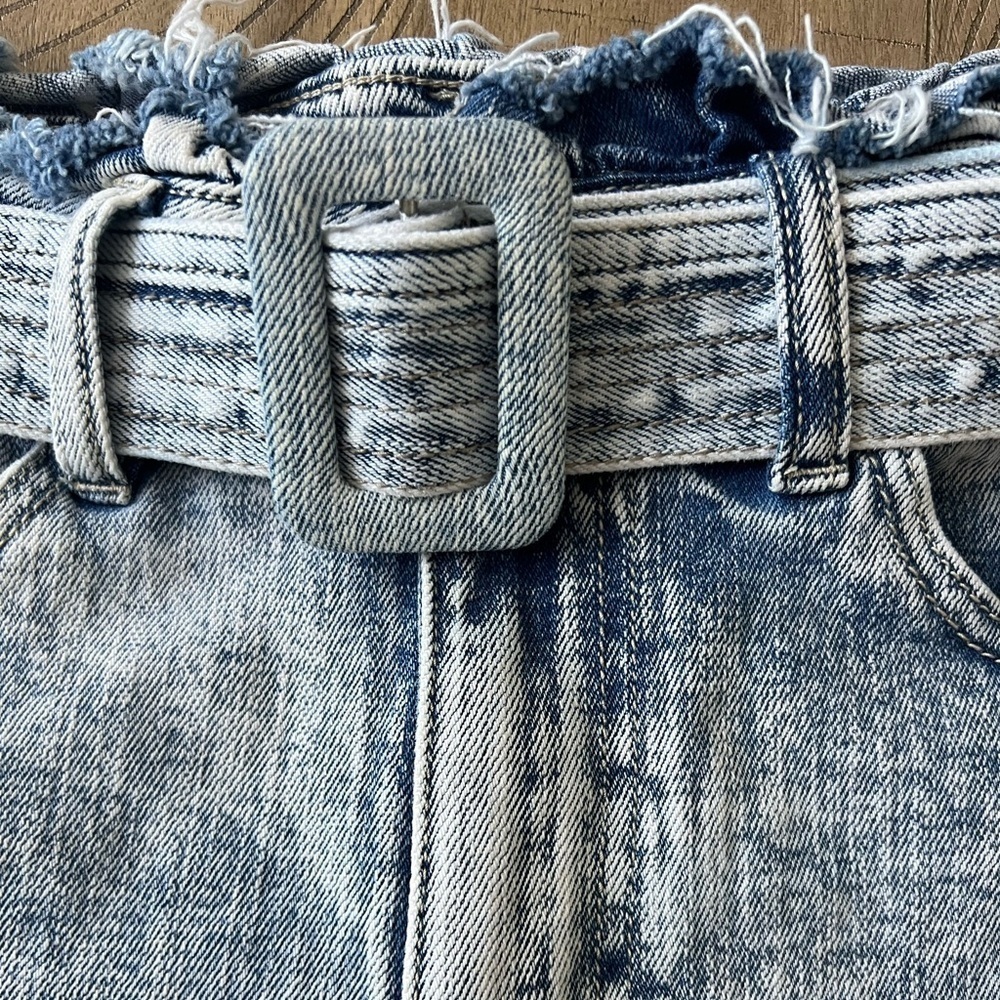 KanCan Medina Ultra High Rise Ruffle Short - 5/26 - Picture 3 of 6